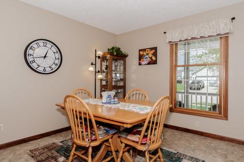 303 Stanhope Ln, Normal, IL 61761 photo 5