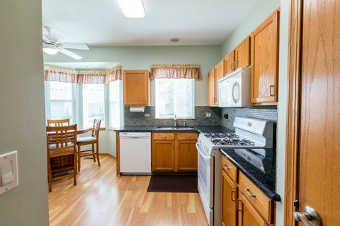 21054 W Walnut Ln, Plainfield, IL 60544 photo 4