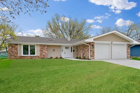 860 Heather Ln, Hoffman Estates, IL 60169 photo 1