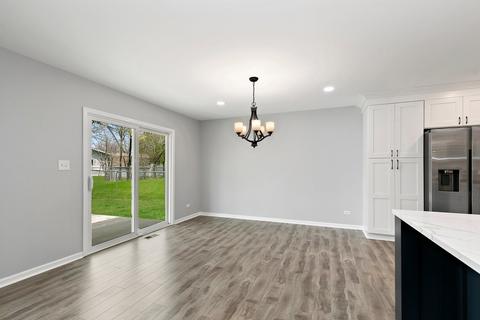 860 Heather Ln, Hoffman Estates, IL 60169 photo 13