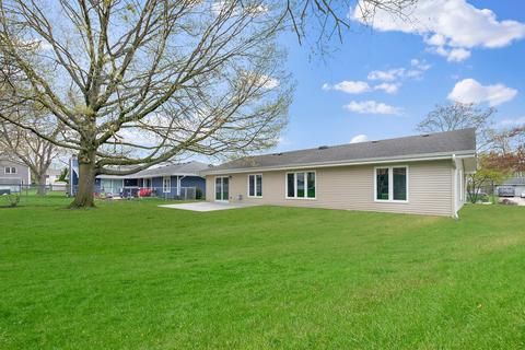 860 Heather Ln, Hoffman Estates, IL 60169 photo 22