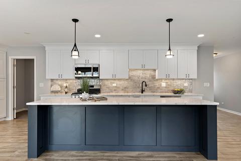 860 Heather Ln, Hoffman Estates, IL 60169 photo 8