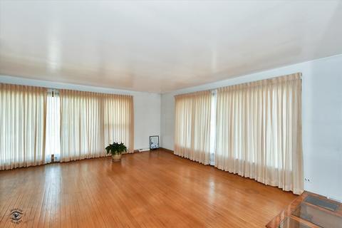 2337 E 83rd St, Chicago, IL 60617 photo 4