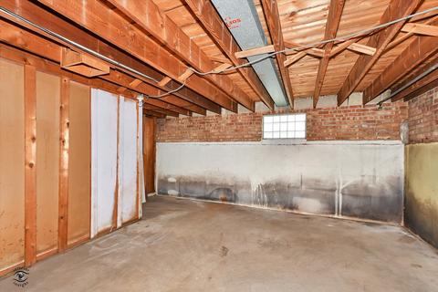 2337 E 83rd St, Chicago, IL 60617 photo 24