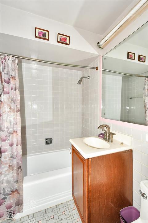 2337 E 83rd St, Chicago, IL 60617 photo 11