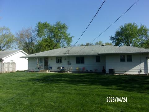 109 N Park St, Milford, IL 60953
