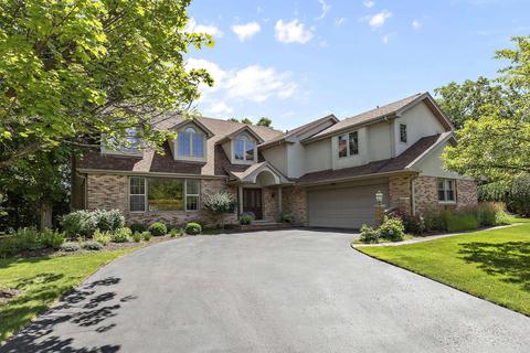 95 Manor Dr, Deerfield, IL 60015 photo 1
