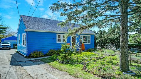 443 S Slusser St, Grayslake, IL 60030