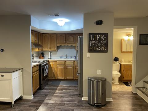 557 N 4th Ave #B, Des Plaines, IL 60016 photo 3