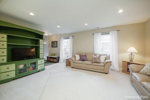 955 Freeman Rd, Hoffman Estates, IL 60192 photo 4