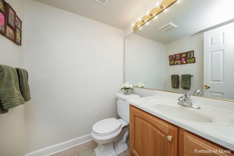 955 Freeman Rd, Hoffman Estates, IL 60192 photo 13