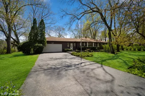 3035 Farner Ct, Riverwoods, IL 60015 photo 1