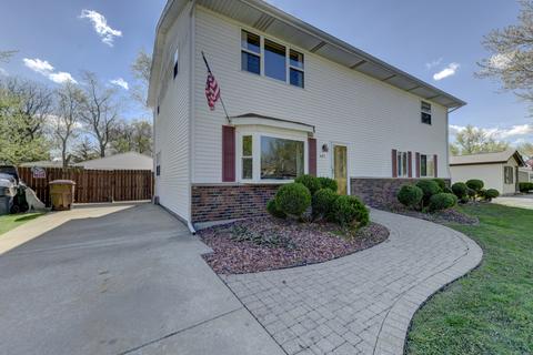 467 S Second St, Peotone, IL 60468 photo 2
