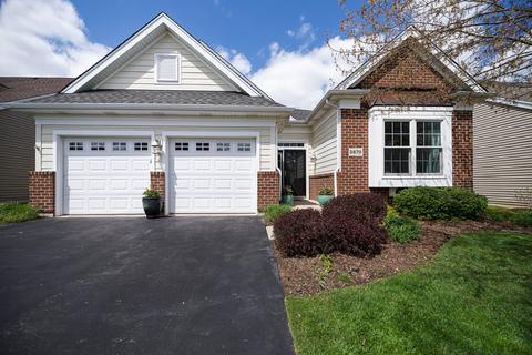 3870 Valhalla Dr, Elgin, IL 60124 photo 1