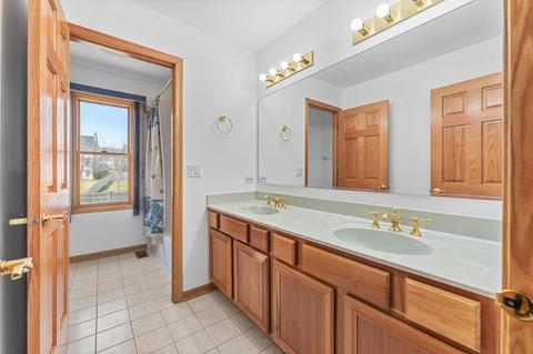 1264 Hunters Ridge E Ln, Hoffman Estates, IL 60192 photo 30