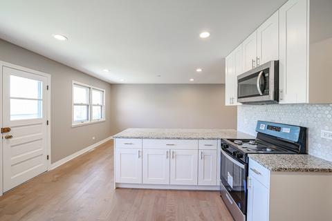 119 Coral Ln, Wheeling, IL 60090 photo 4