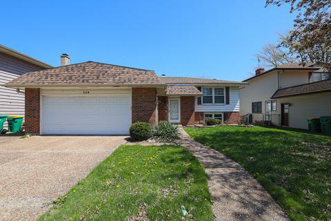 119 Coral Ln, Wheeling, IL 60090
