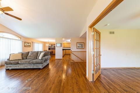 7460 E Plank Trail Ct, Frankfort, IL 60423 photo 4