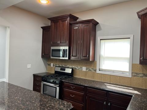 519 E Main St, Plano, IL 60545 photo 6