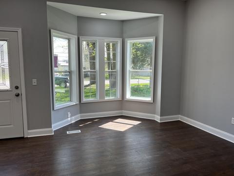 519 E Main St, Plano, IL 60545 photo 9