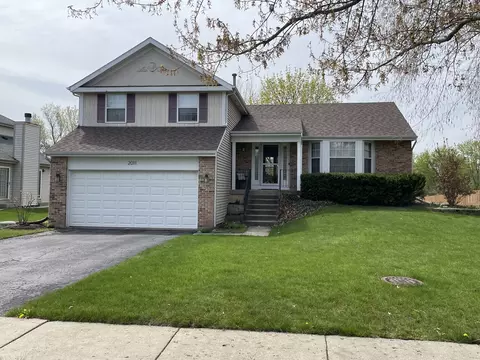 2011 Glenmoor Dr, West Dundee, IL 60118