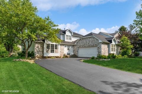 340 Buckthorn Ln, Elgin, IL 60120