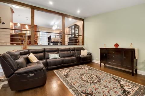 287 Cornell Ave, Des Plaines, IL 60016 photo 2