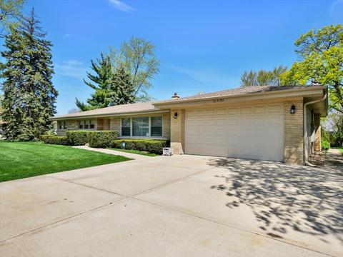 21 W156 W Par Ln W, Itasca, IL 60143 photo 3