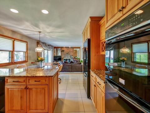 21 W156 W Par Ln W, Itasca, IL 60143 photo 7
