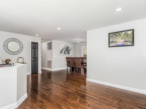 27 Woodview Ln, Algonquin, IL 60102 photo 4
