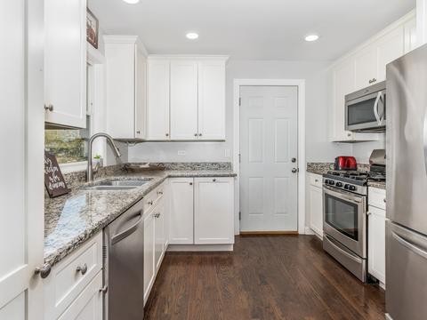 27 Woodview Ln, Algonquin, IL 60102 photo 6