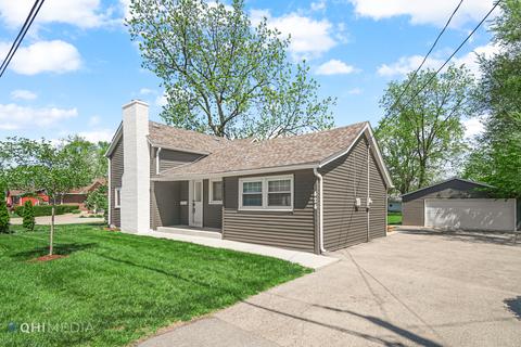 424 E 3rd St, Lockport, IL 60441 photo 3