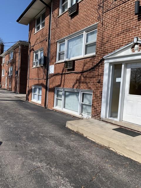 7831 43rd St #4A, Lyons, IL 60534 photo 2
