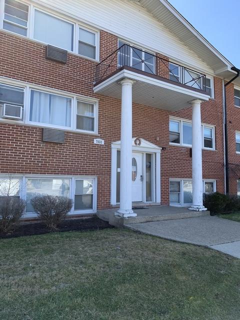 7831 43rd St #4A, Lyons, IL 60534 photo 1