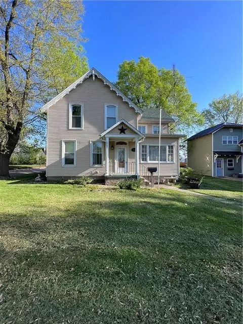 225 W South 1st St, Shelbyville, IL 62565