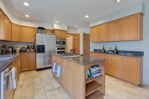 4 N241 Maple Ave, Addison, IL 60101 photo 9