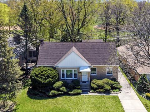 7021 N Mcalpin Ave, Chicago, IL 60646
