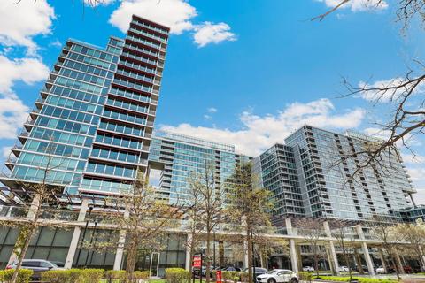 9715 Woods Dr #802, Skokie, IL 60076