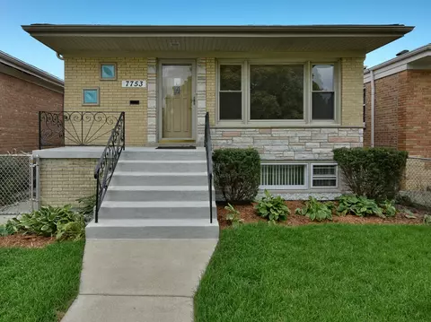 7753 W Forest Preserve Ave, Chicago, IL 60634
