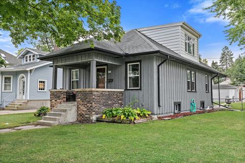805 E Prairie Ave, Des Plaines, IL 60016