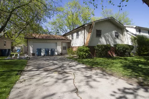 1965 E Pine St, Kankakee, IL 60901 photo 1