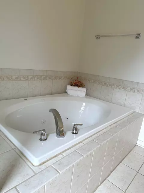 23729 W Ewing Dr, Plainfield, IL 60586 photo 9