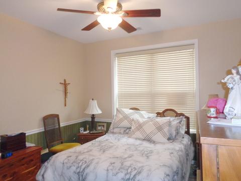 2521 Rolling Rdg, Elgin, IL 60124 photo 10