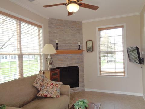 2521 Rolling Rdg, Elgin, IL 60124 photo 6