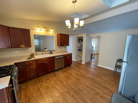 3910 Raven Ln, Rolling Meadows, IL 60008 photo 4