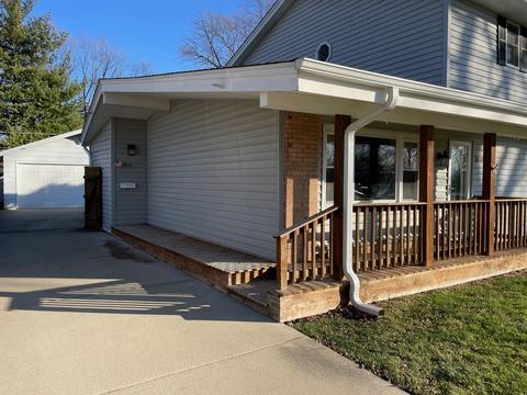 3910 Raven Ln, Rolling Meadows, IL 60008 photo 2