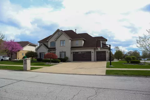 8930 Timberwood Ln, Tinley Park, IL 60487