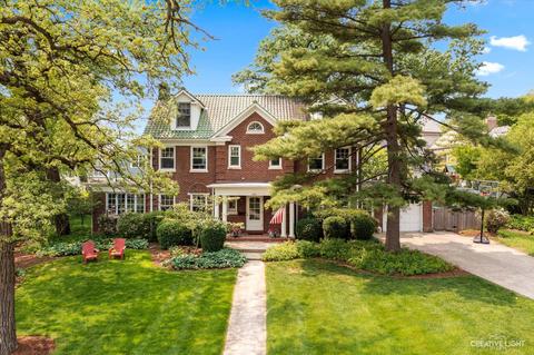 670 N Main St, Glen Ellyn, IL 60137