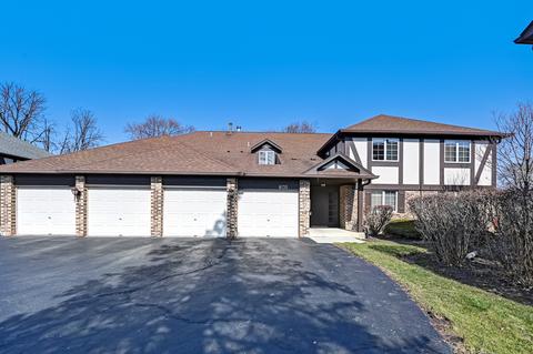 6135 Essex Ct #B, Willowbrook, IL 60527