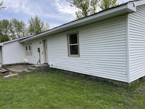 403 N 1st St, Sheldon, IL 60966 photo 18